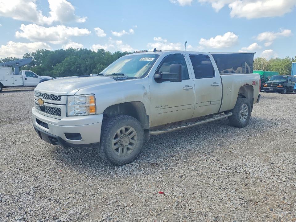 2012 Chevrolet Silverado K3500 lt