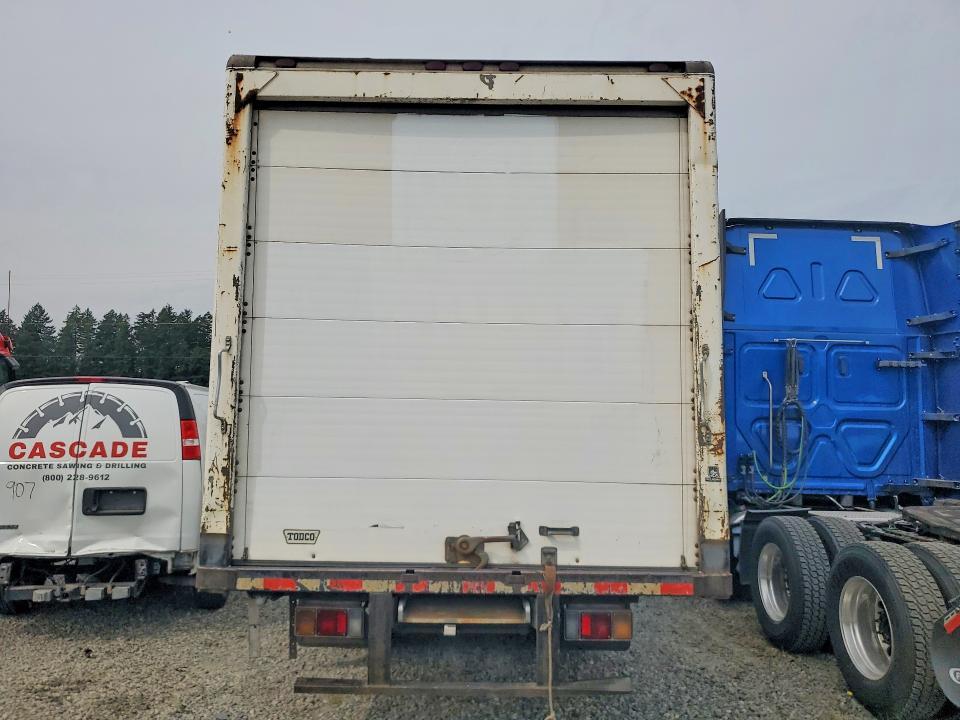 2001 GMC W5 BOX Truck