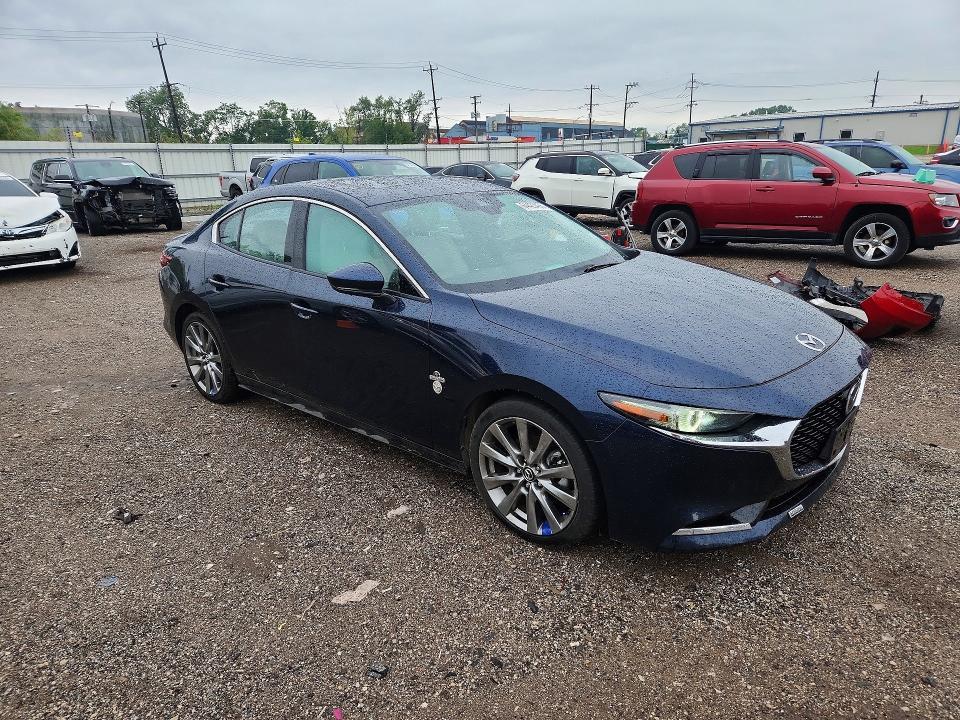 2021 Mazda 3 Premium