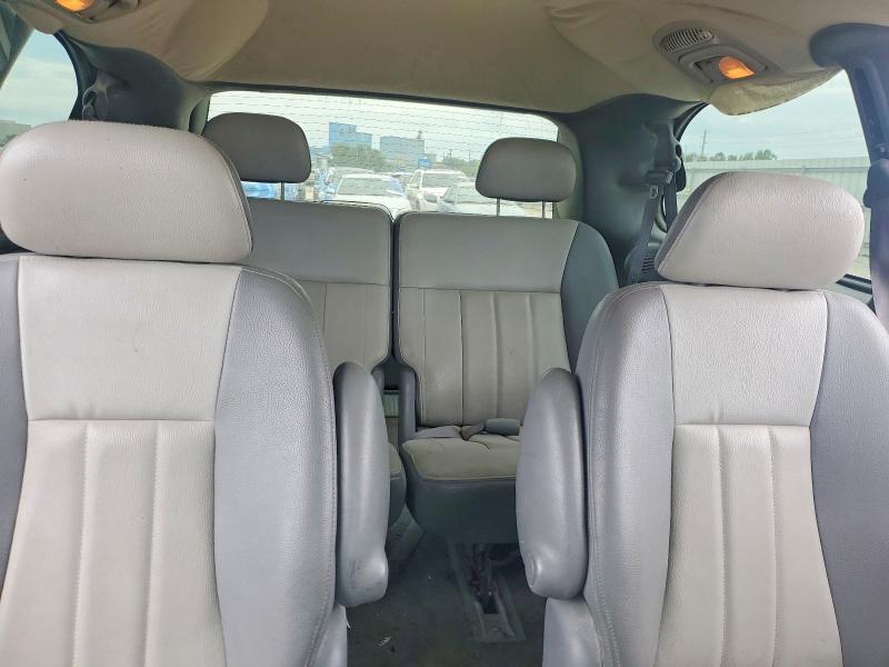 2004 Dodge Grand Caravan sxt