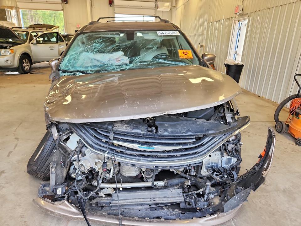 2018 Chrysler Pacifica Hybrid Touring l