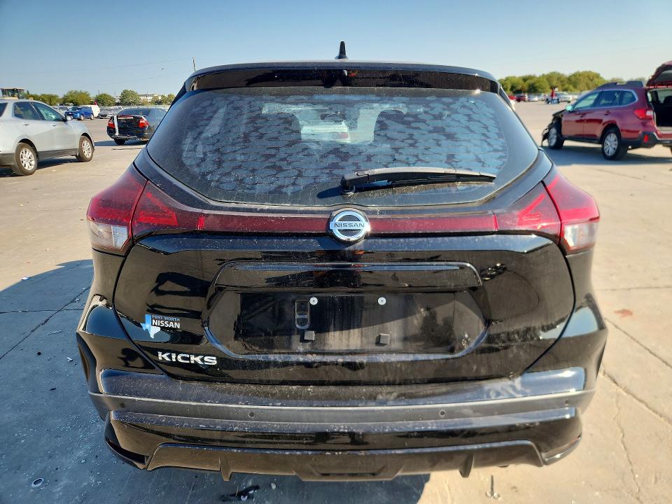 2021 Nissan Kicks S