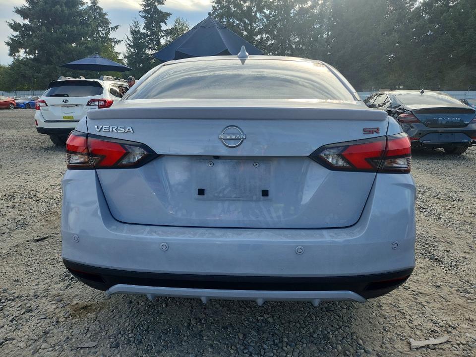 2024 Nissan Versa sr