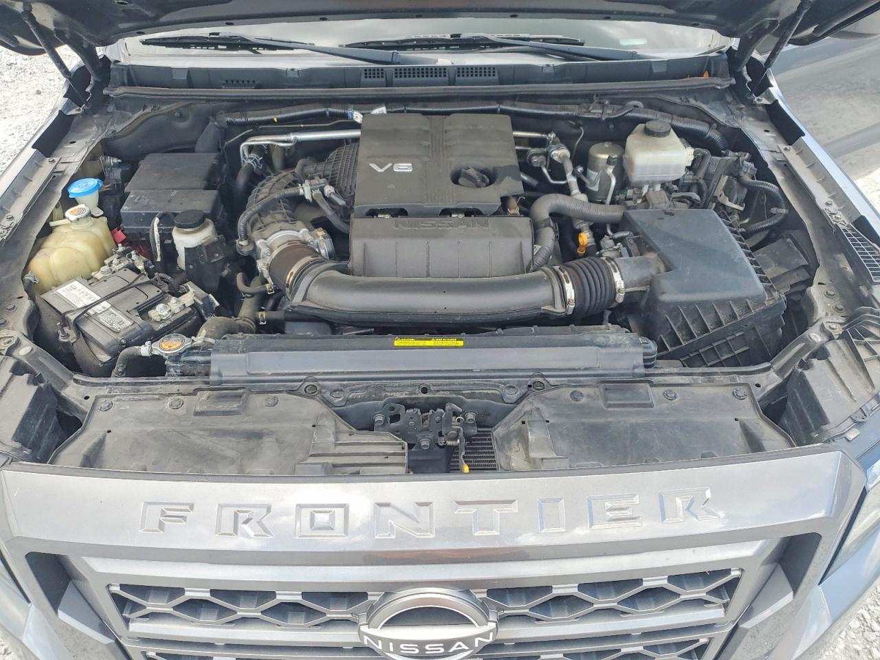 2022 Nissan Frontier SV