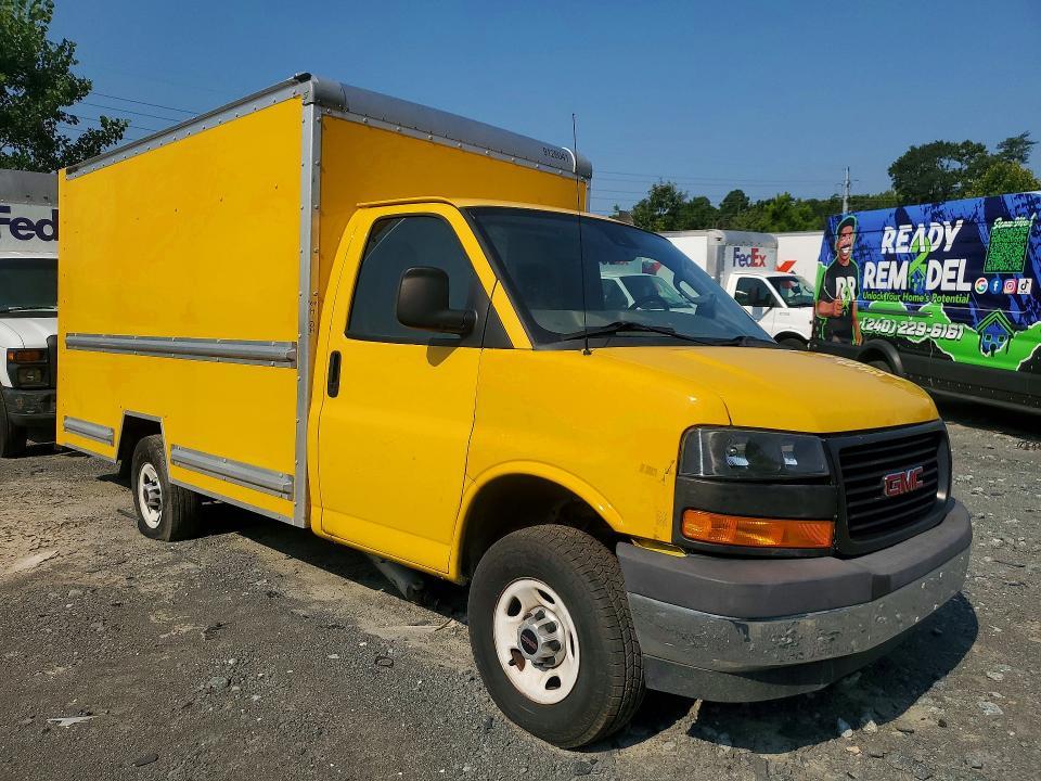 2022 GMC Savana Cutaway G3500