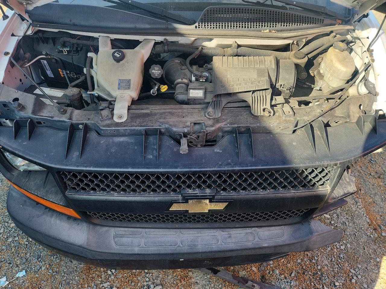 2015 Chevrolet Express BOX Truck