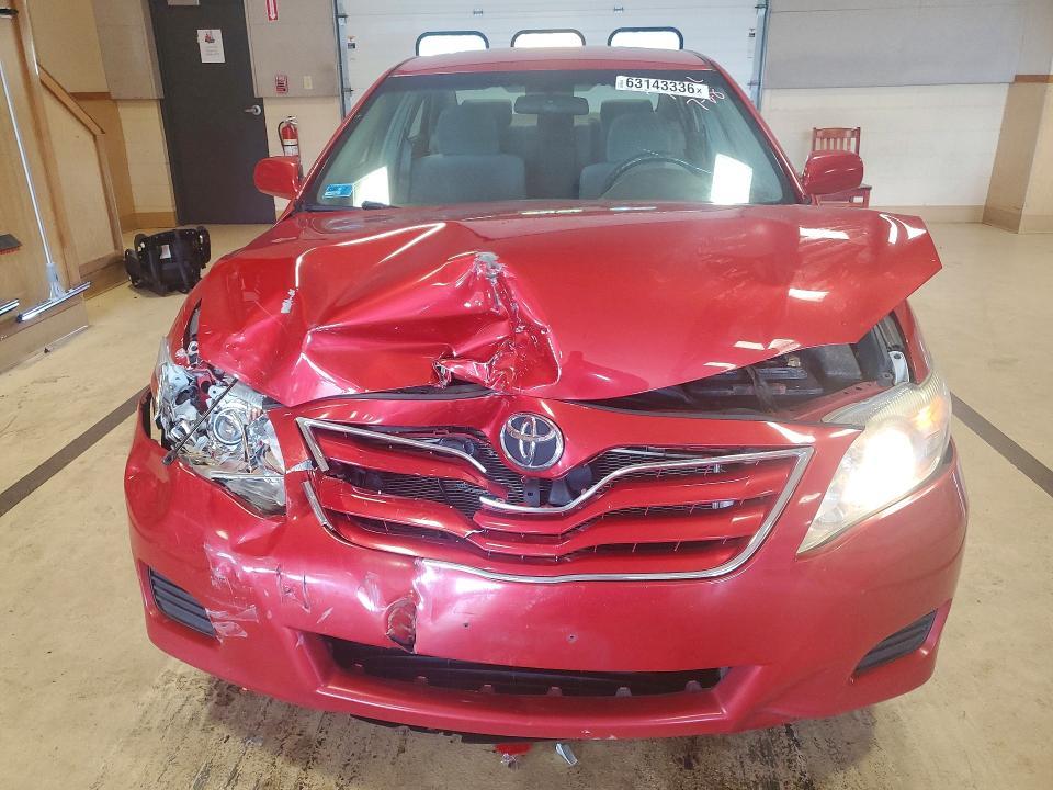 2011 Toyota Camry le