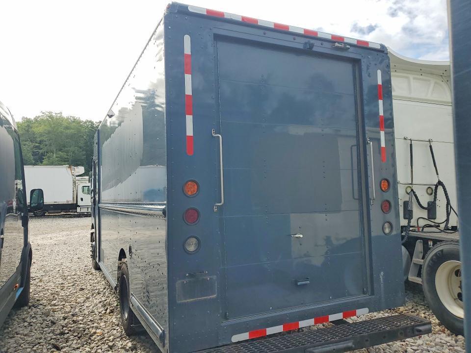 2021 Freightliner MT45G Chassis Delivery Truck