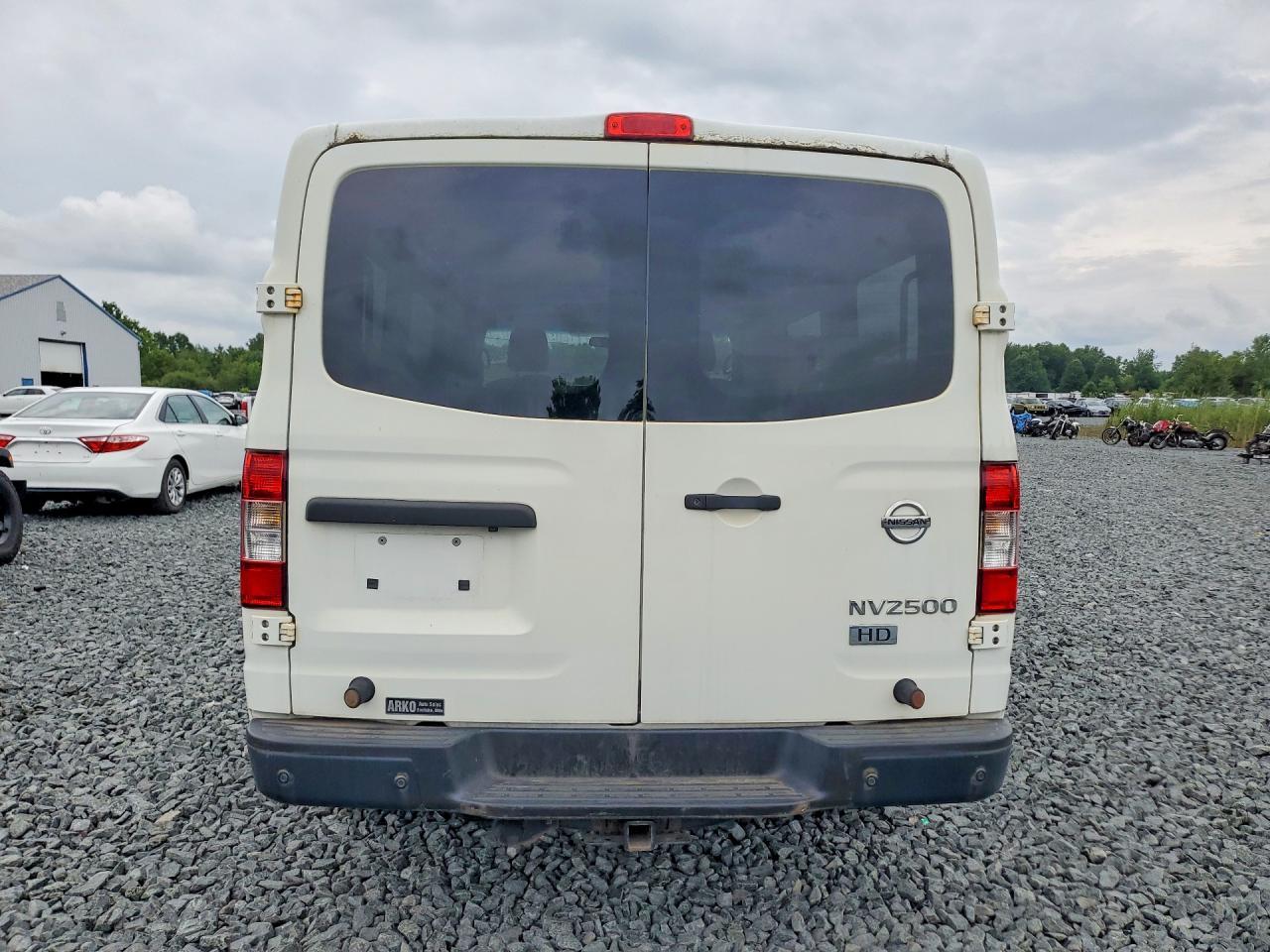 2016 Nissan NV 2500 Delivery Van