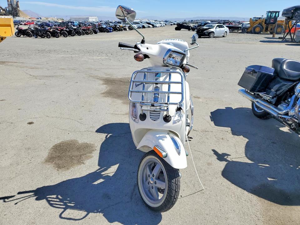 2009 Vespa LX 150