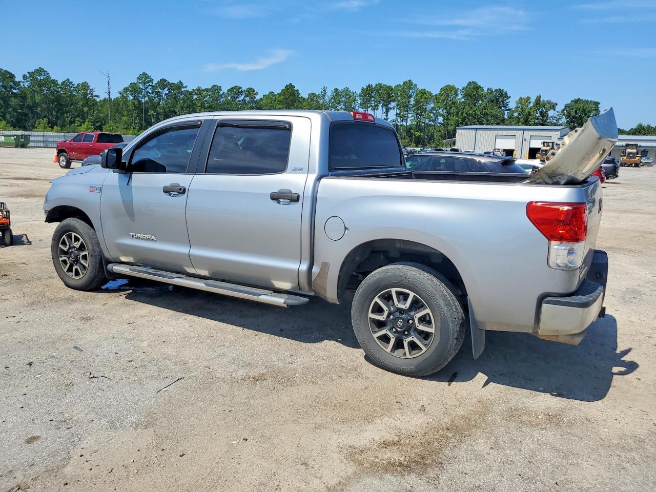 2011 Toyota Tundra Crewmax SR5