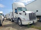 2016 Peterbilt 579 Semi Truck