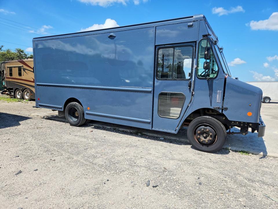 2021 Freightliner MT45G Delivery Truck
