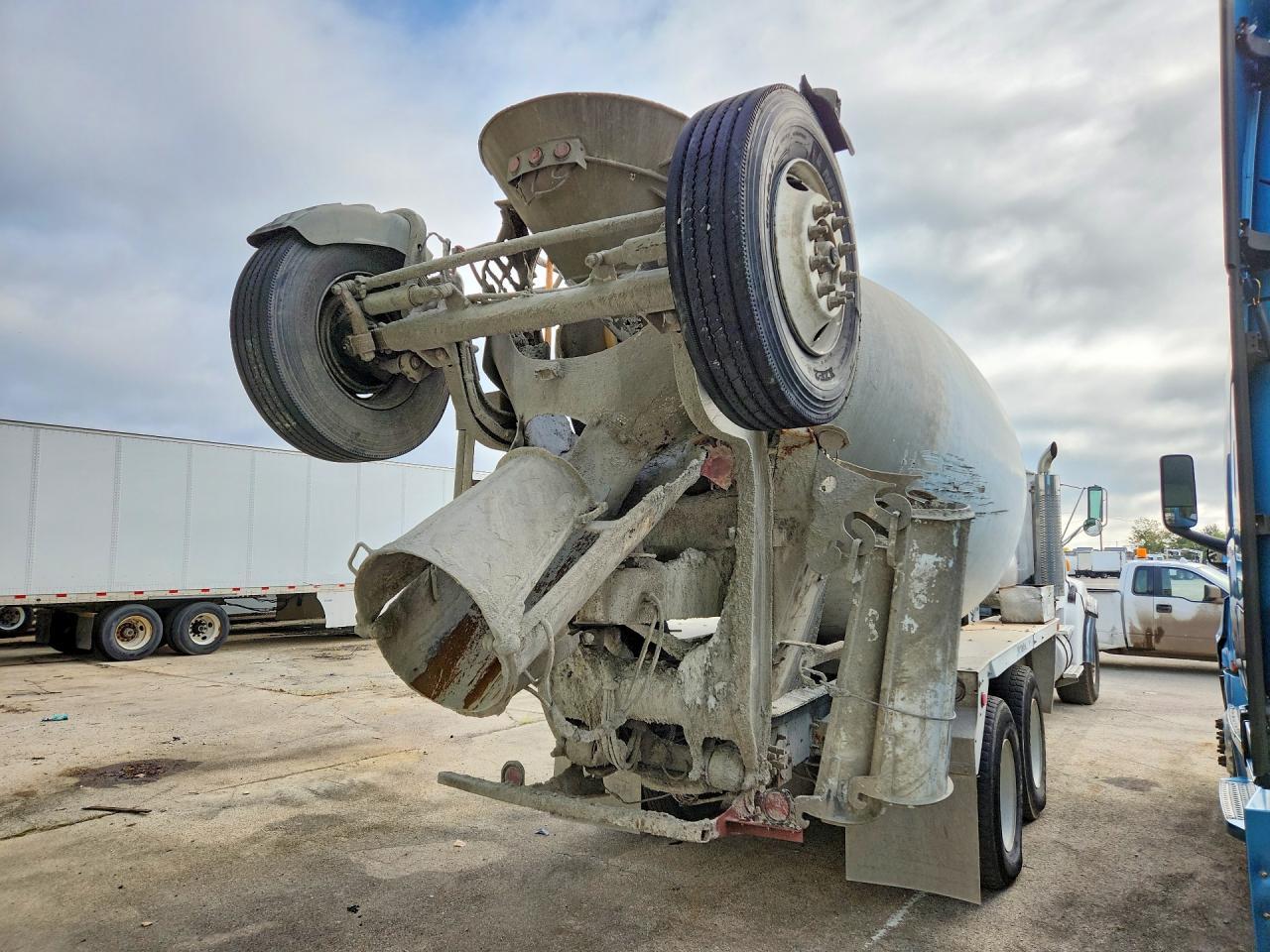 2003 Sterling L9500 Ready MIX Truck