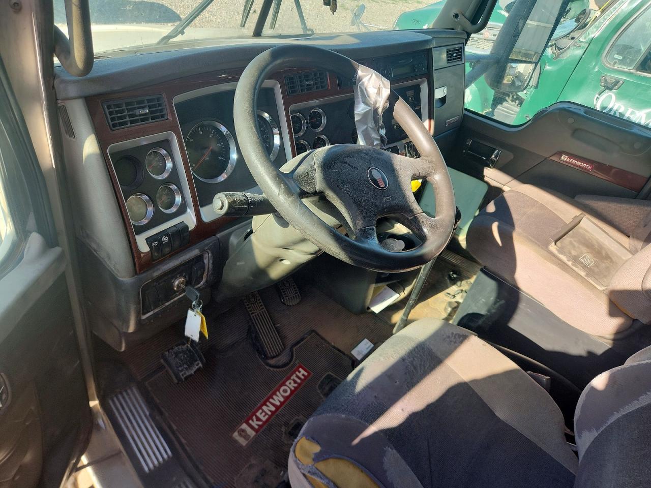2006 Kenworth T800 Dump Truck