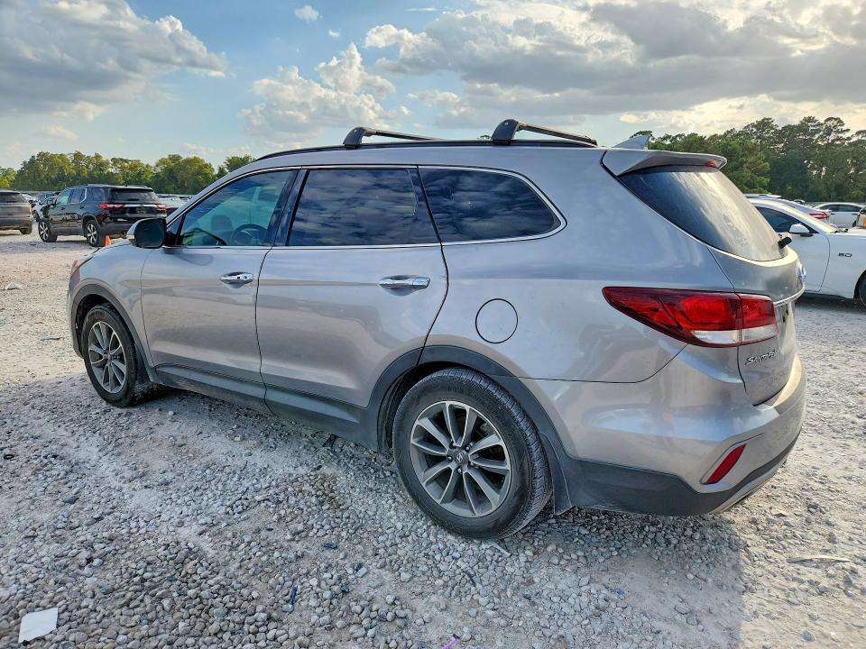 2018 Hyundai Santa Fe SE