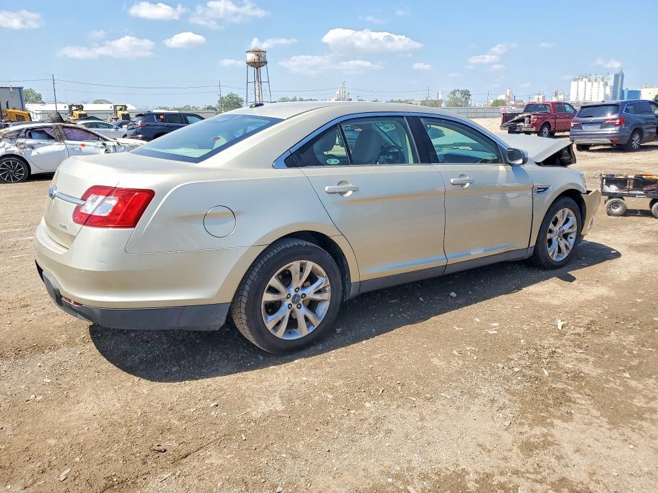 2010 Ford Taurus SEL