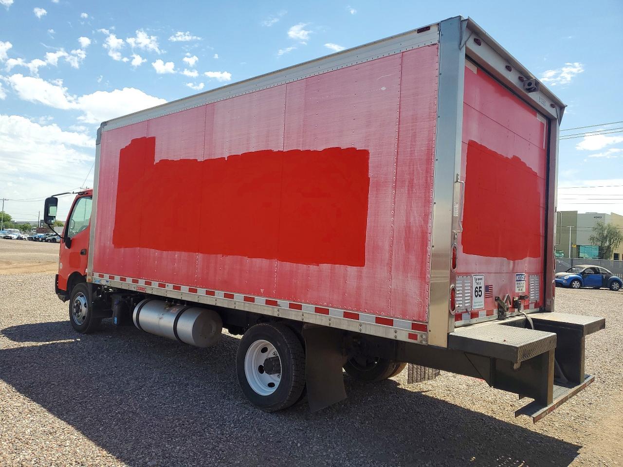 2018 Hino 195 BOX Truck