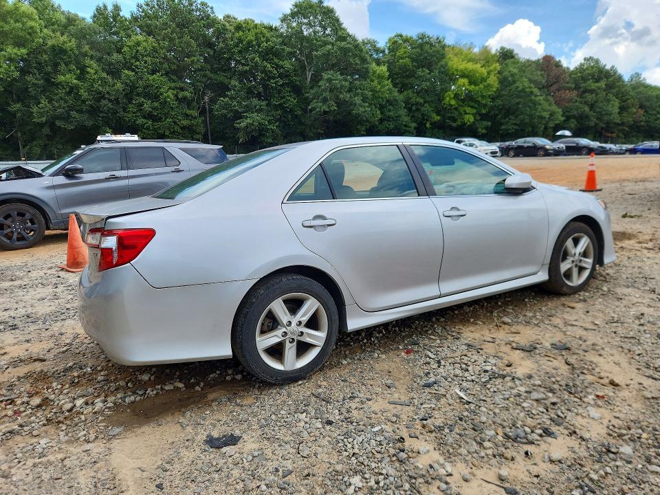 2013 Toyota Camry se