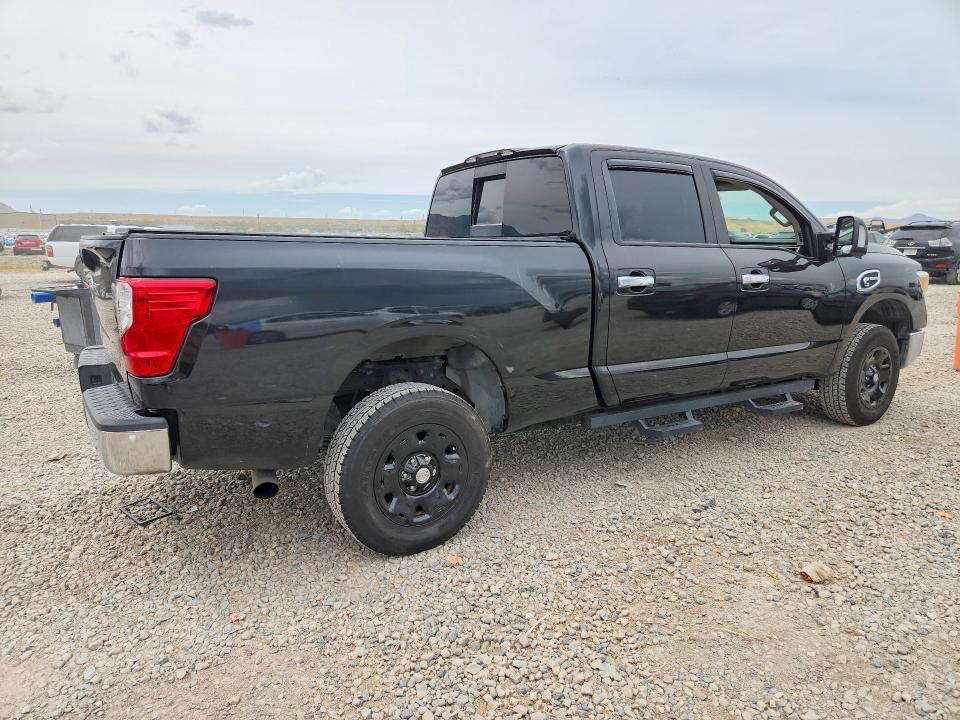 2017 Nissan Titan xd sv