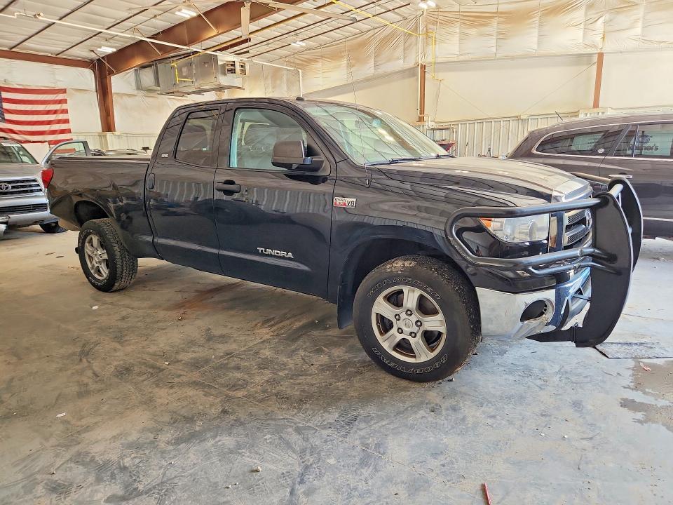 2013 Toyota Tundra Double cab SR5