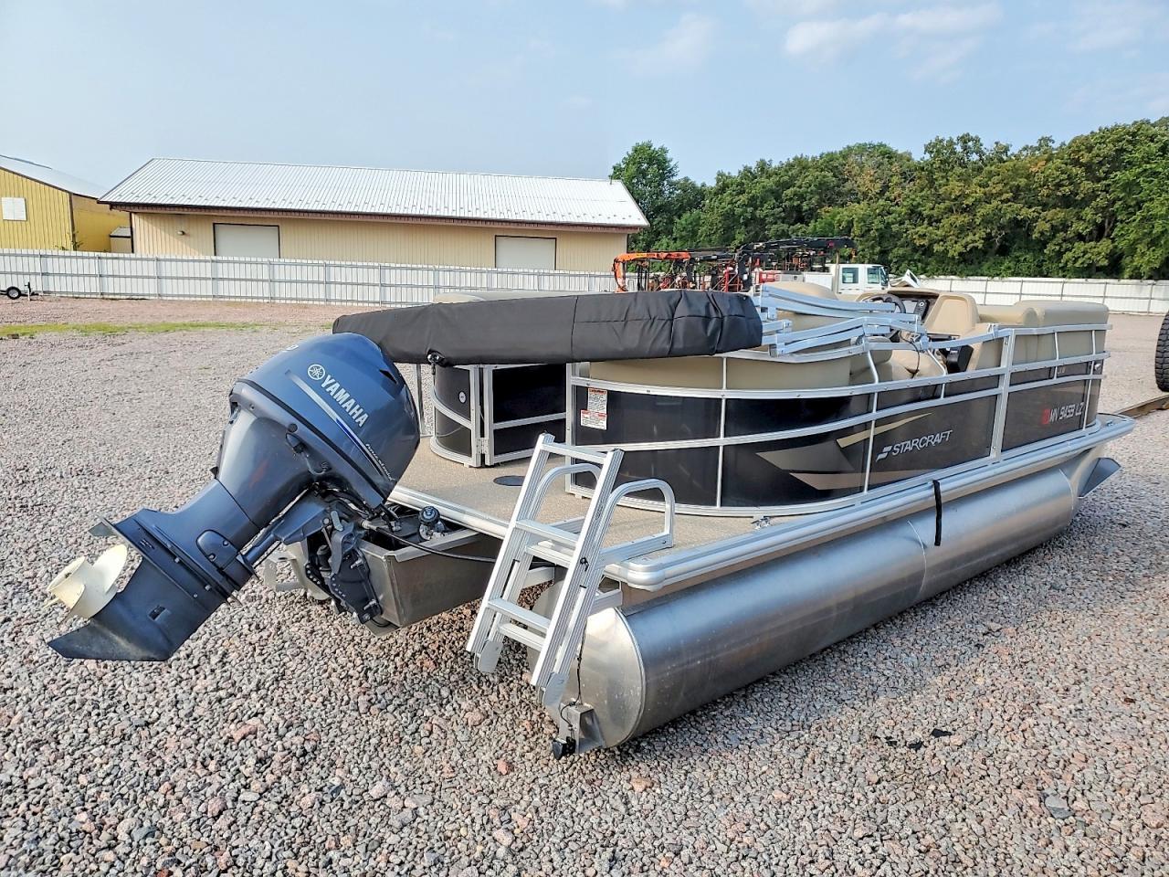 2020 Starcraft LX 18 R-Boat