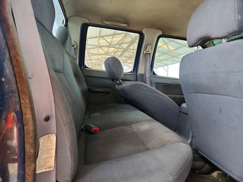 2001 Nissan Frontier XE