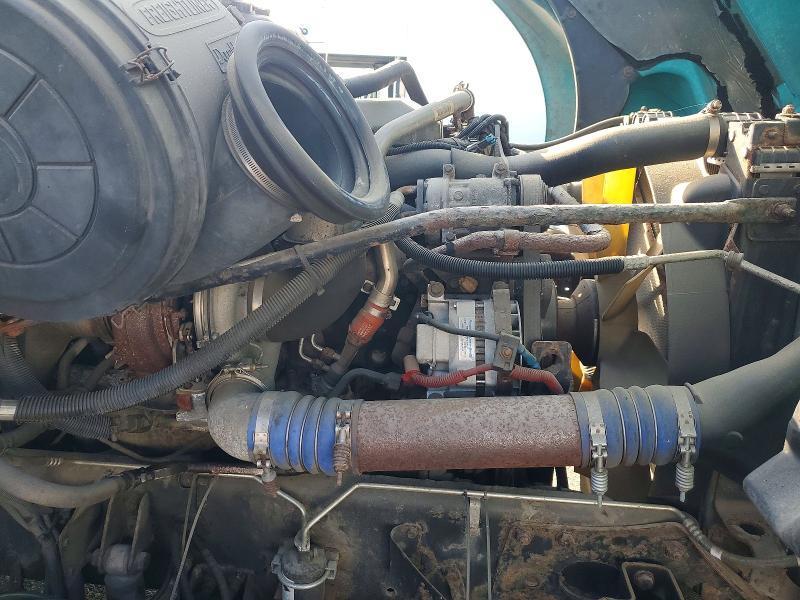 2003 Freightliner Columbia 120 Refrigerated BOX Truck
