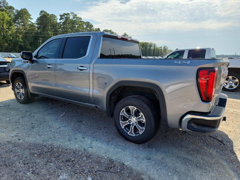 2026 GMC Sierra K1500 SLT