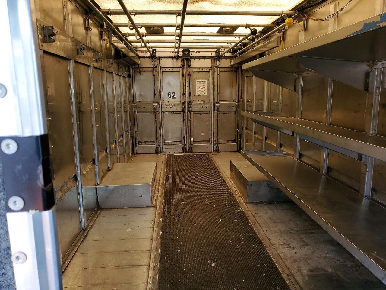 2007 Freightliner Chassis M Line WALK-IN Van