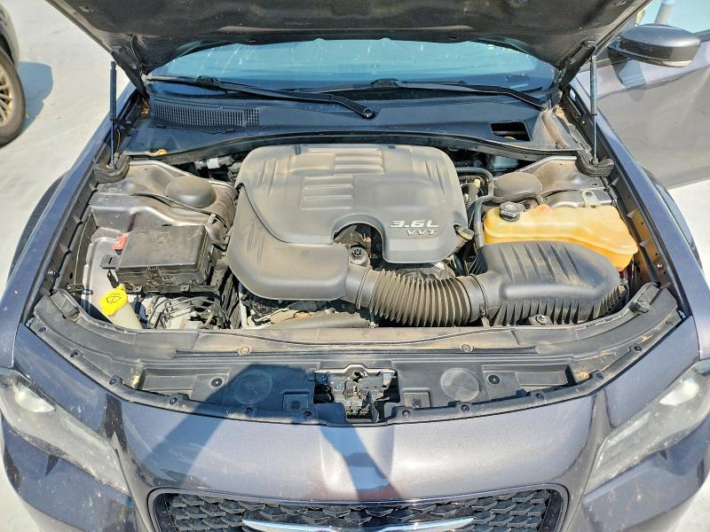 2016 Chrysler 300 s