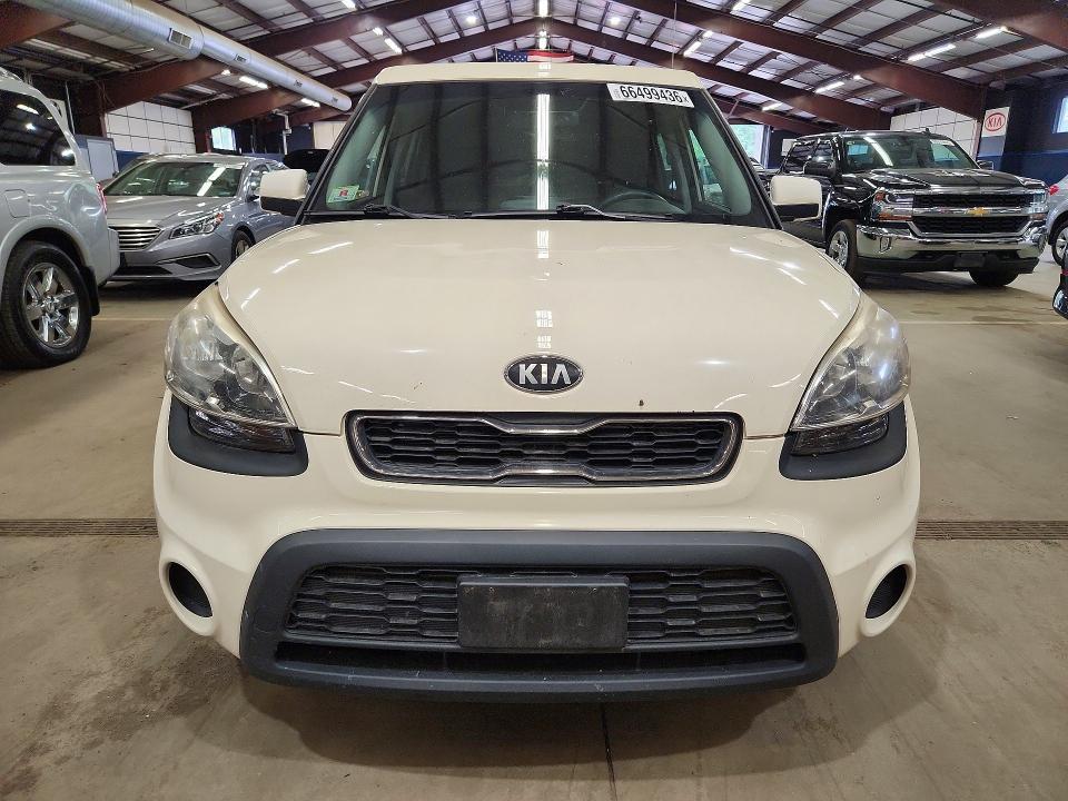 2013 KIA Soul Base
