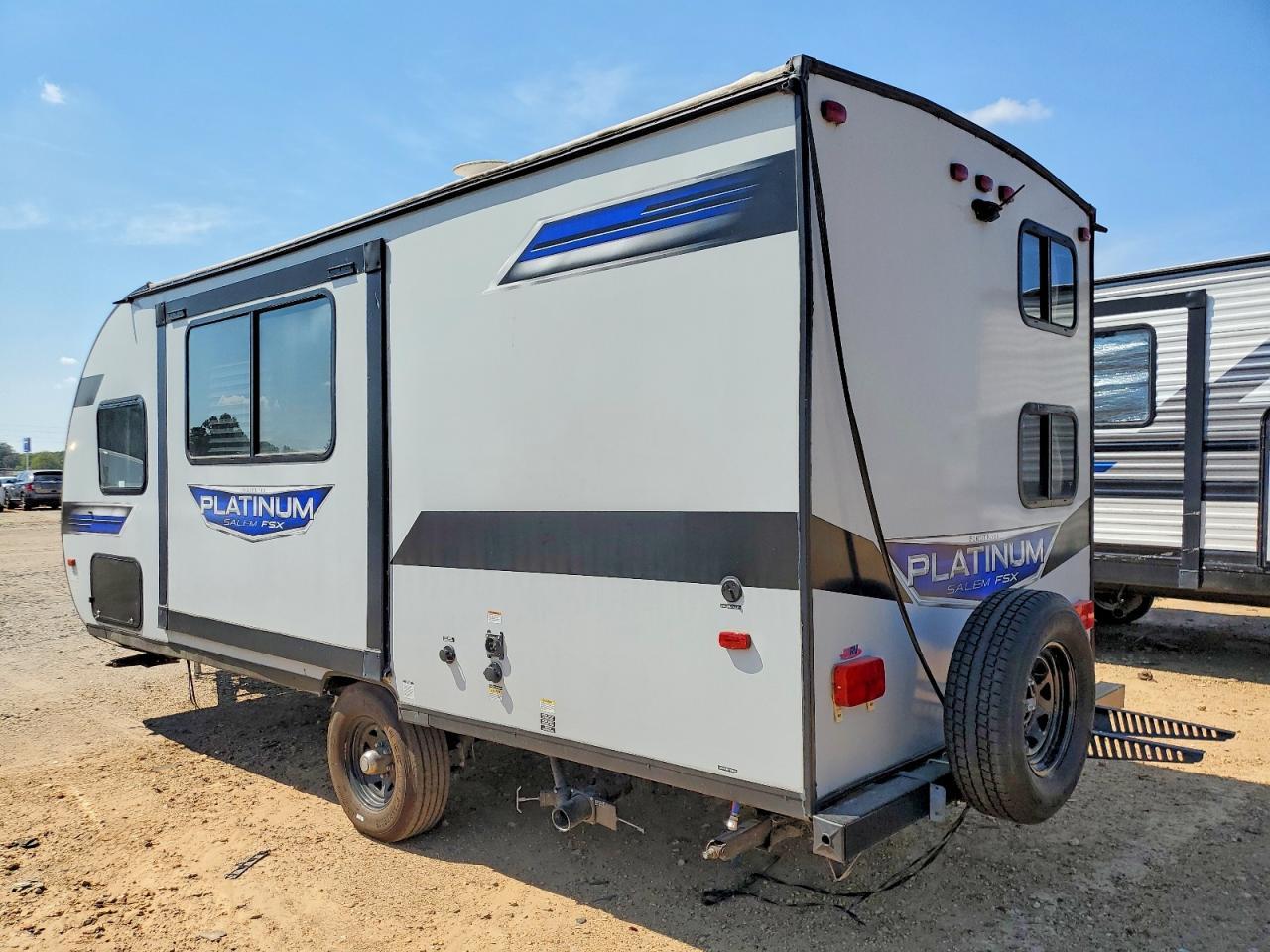 2022 Foresriver 2022 Forest River Platinum Salem FSX Camper