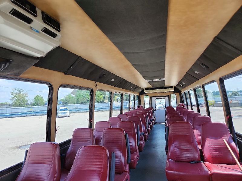 2013 Ic Corporation 3000 HC