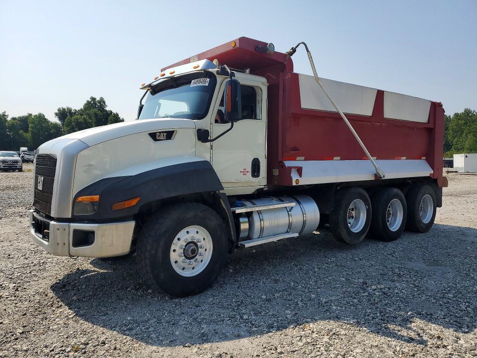 2015 Caterpillar CT660