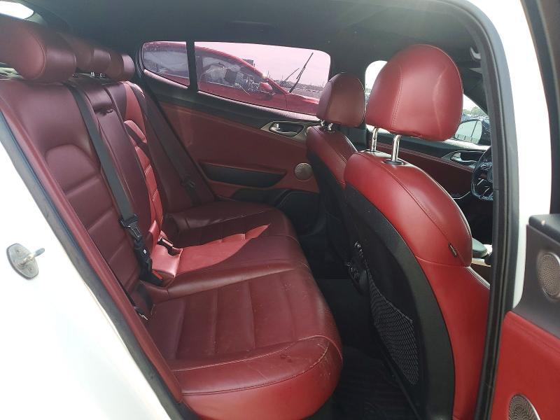 2020 KIA Stinger GT2