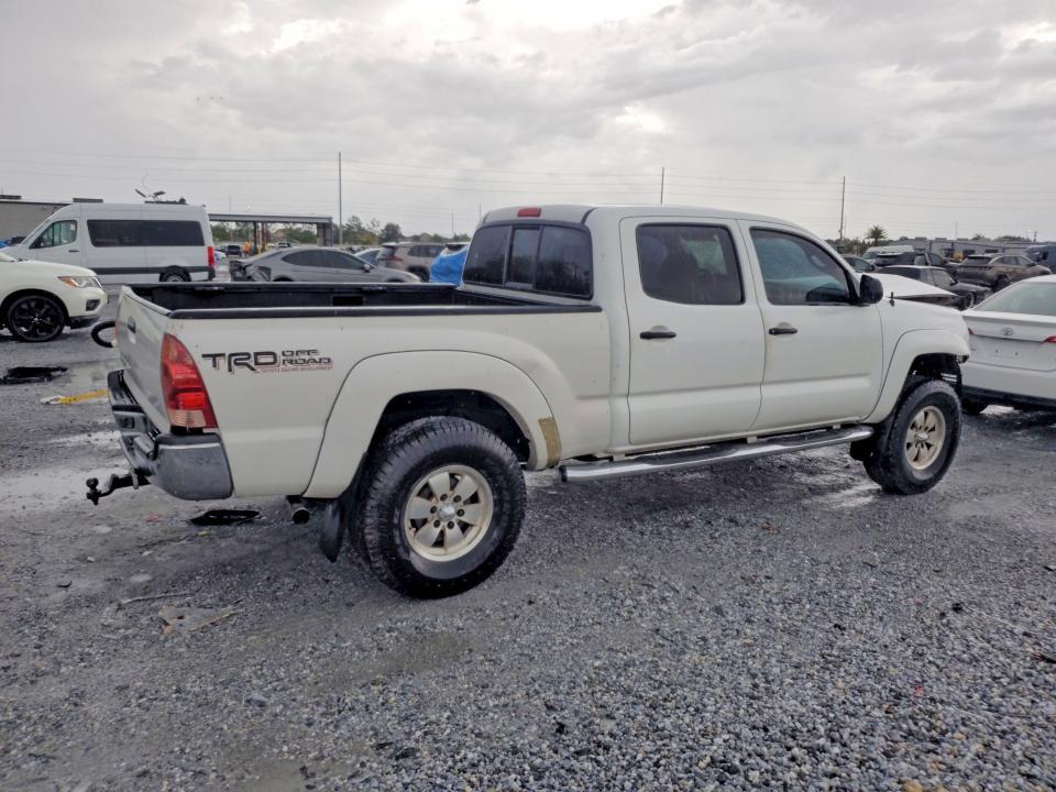 2005 Toyota Tacoma Double Cab Prerunner Long BED