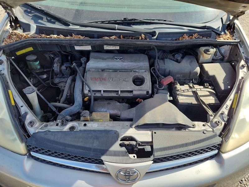 2005 Toyota Sienna xle Limited 7 Passenger