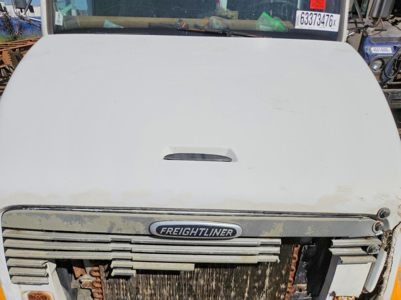 2000 Freightliner Medium Conventional FL80