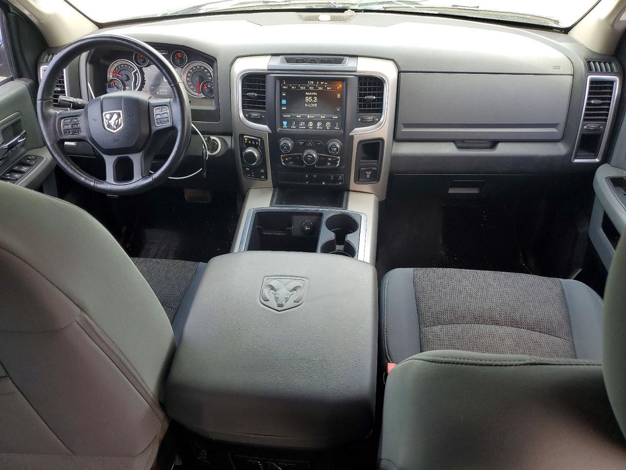 2014 Dodge RAM 1500 SLT