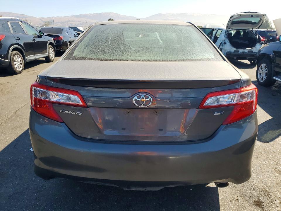 2013 Toyota Camry se
