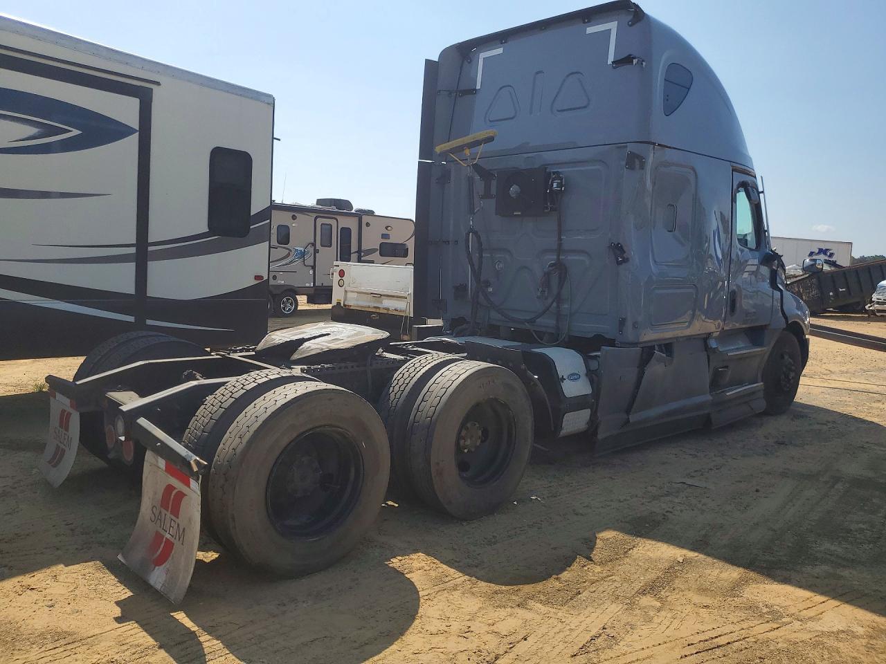 2023 Freightliner Cascadia 126