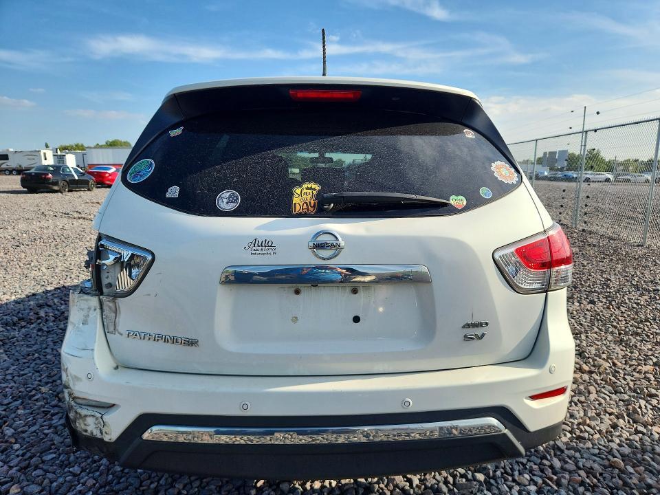 2014 Nissan Pathfinder sv