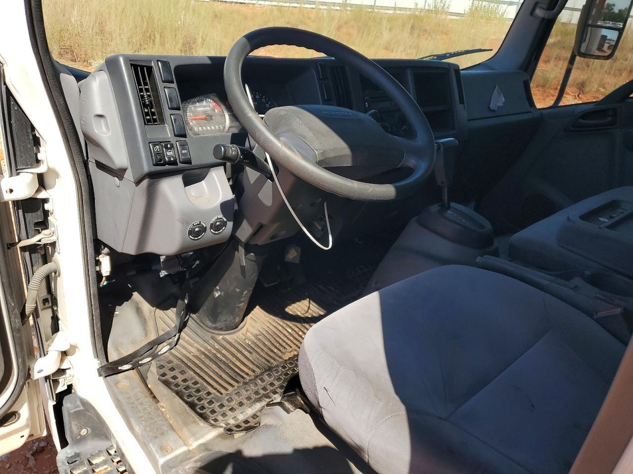 2021 Isuzu NPR HD