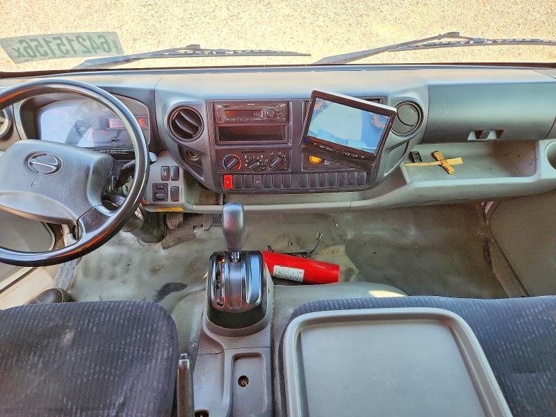 2018 Hino 195 BOX Truck