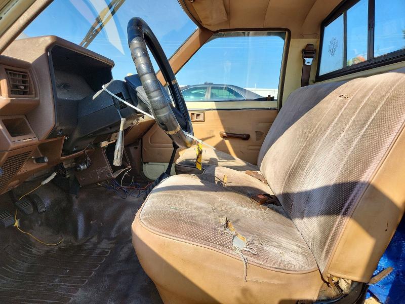 1986 Toyota Pickup 1/2 TON RN50