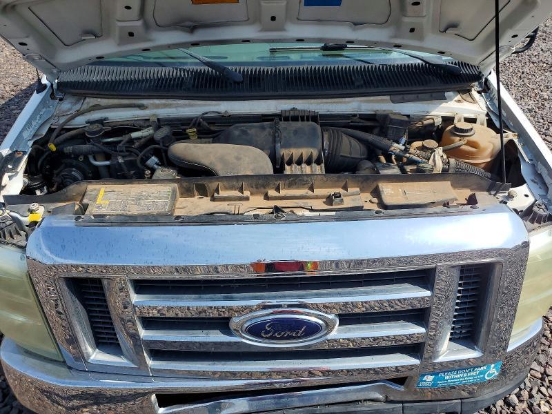 2008 Ford Econoline E450 Super Duty Cutaway Van