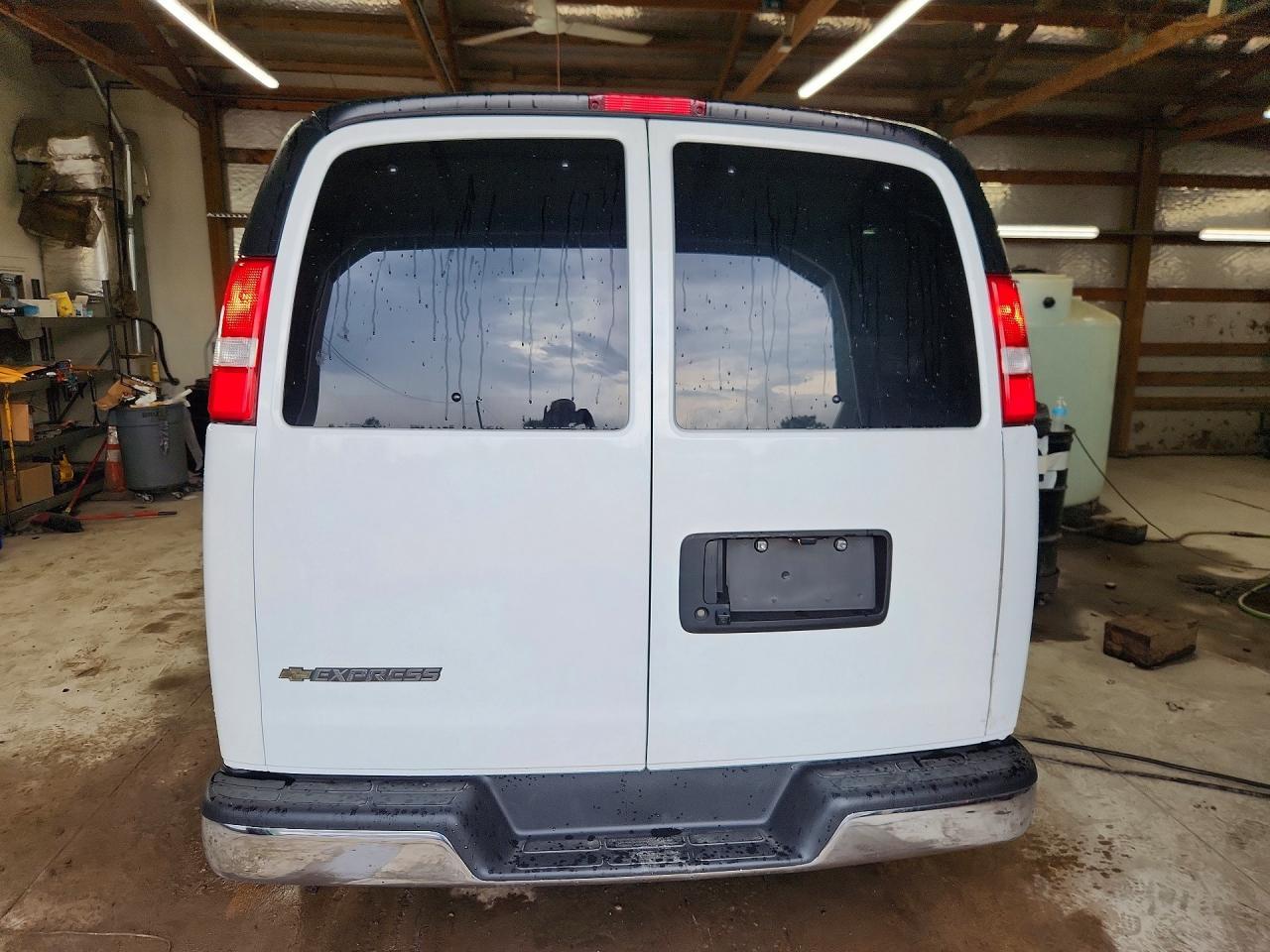 2024 Chevrolet Express G3500 LT