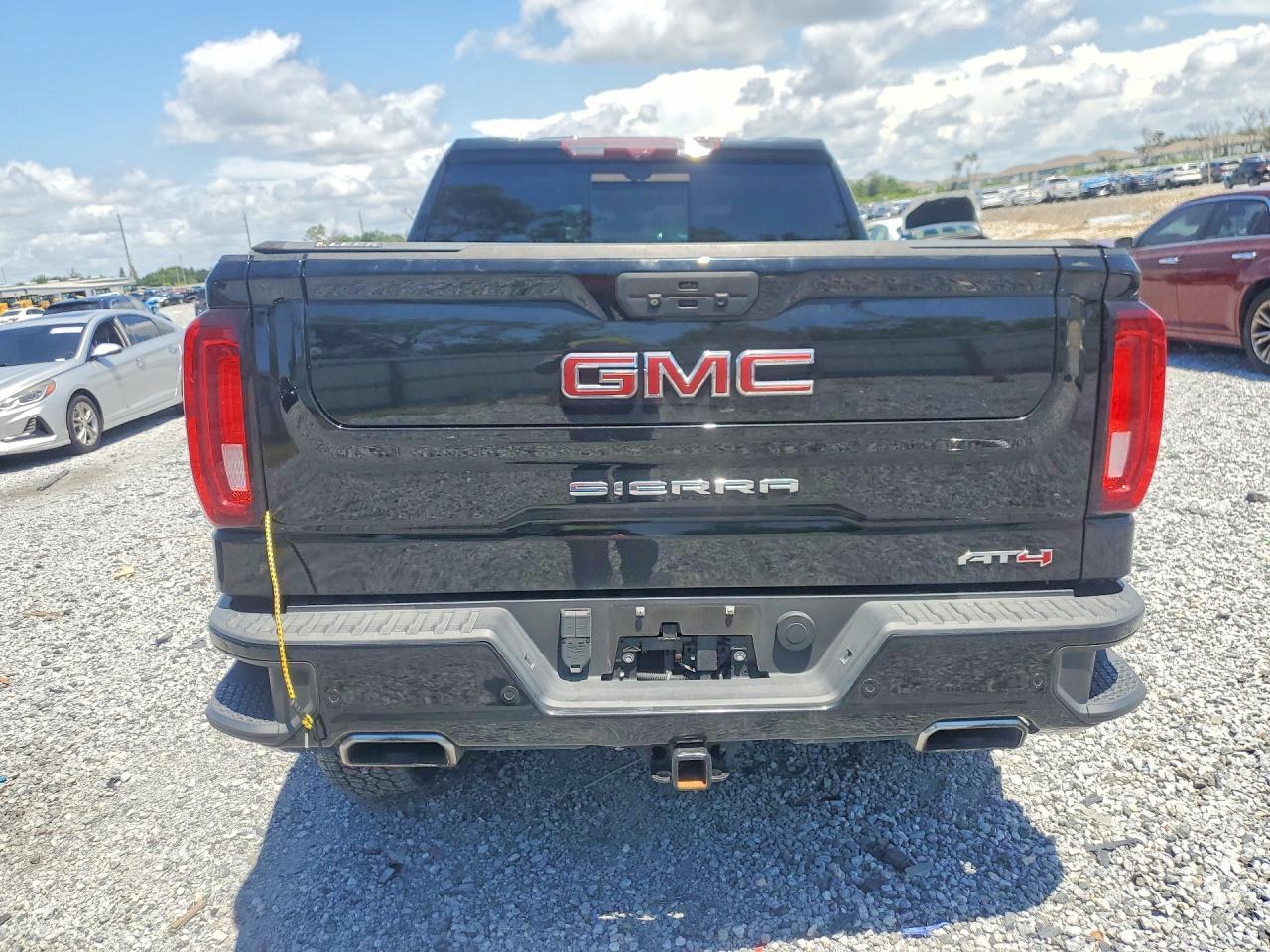 2021 GMC Sierra K1500 AT4