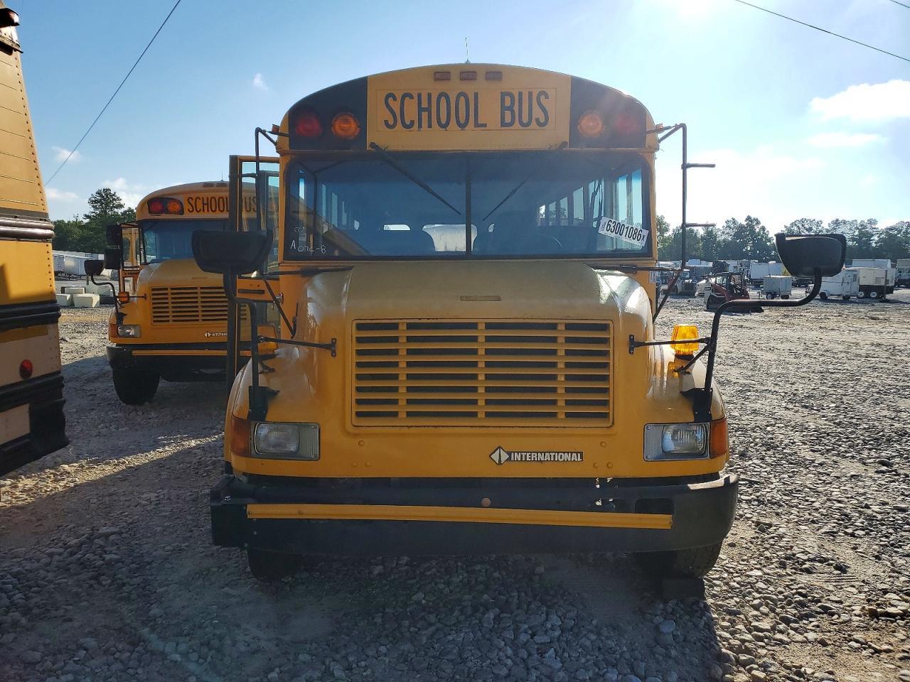 2002 International 3000 3800
